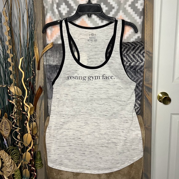 NWOT Womens razor back gym tank - Picture 1 of 5